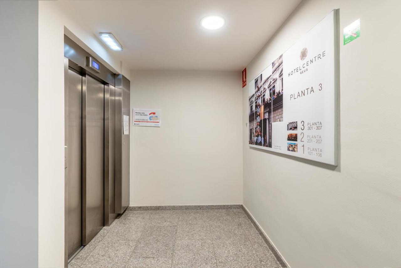 Hotel Centre Реус Екстериор снимка