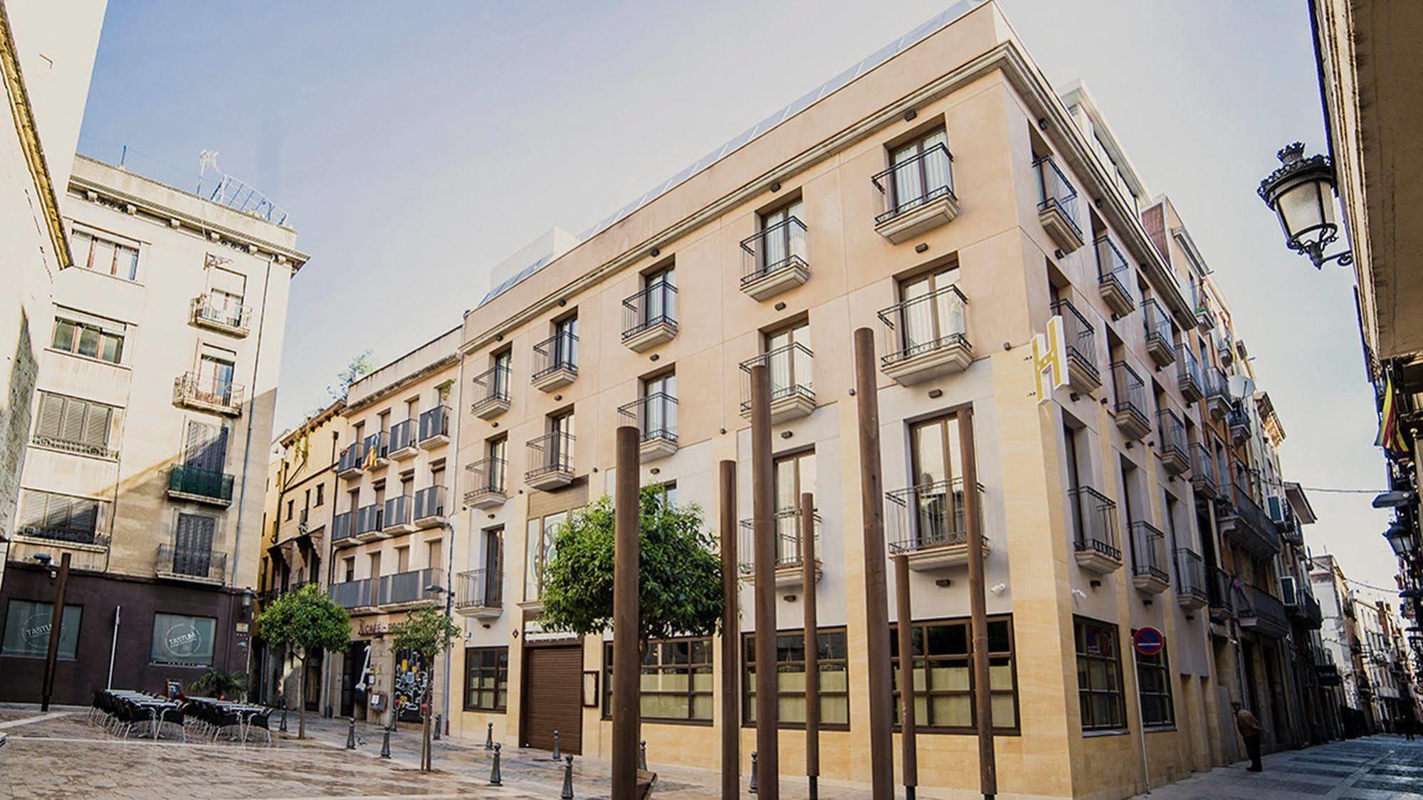Hotel Centre Реус Екстериор снимка